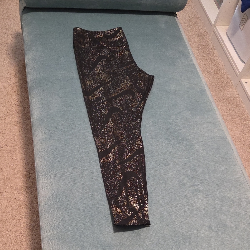 Nike Black and Gold Dotted Leggings